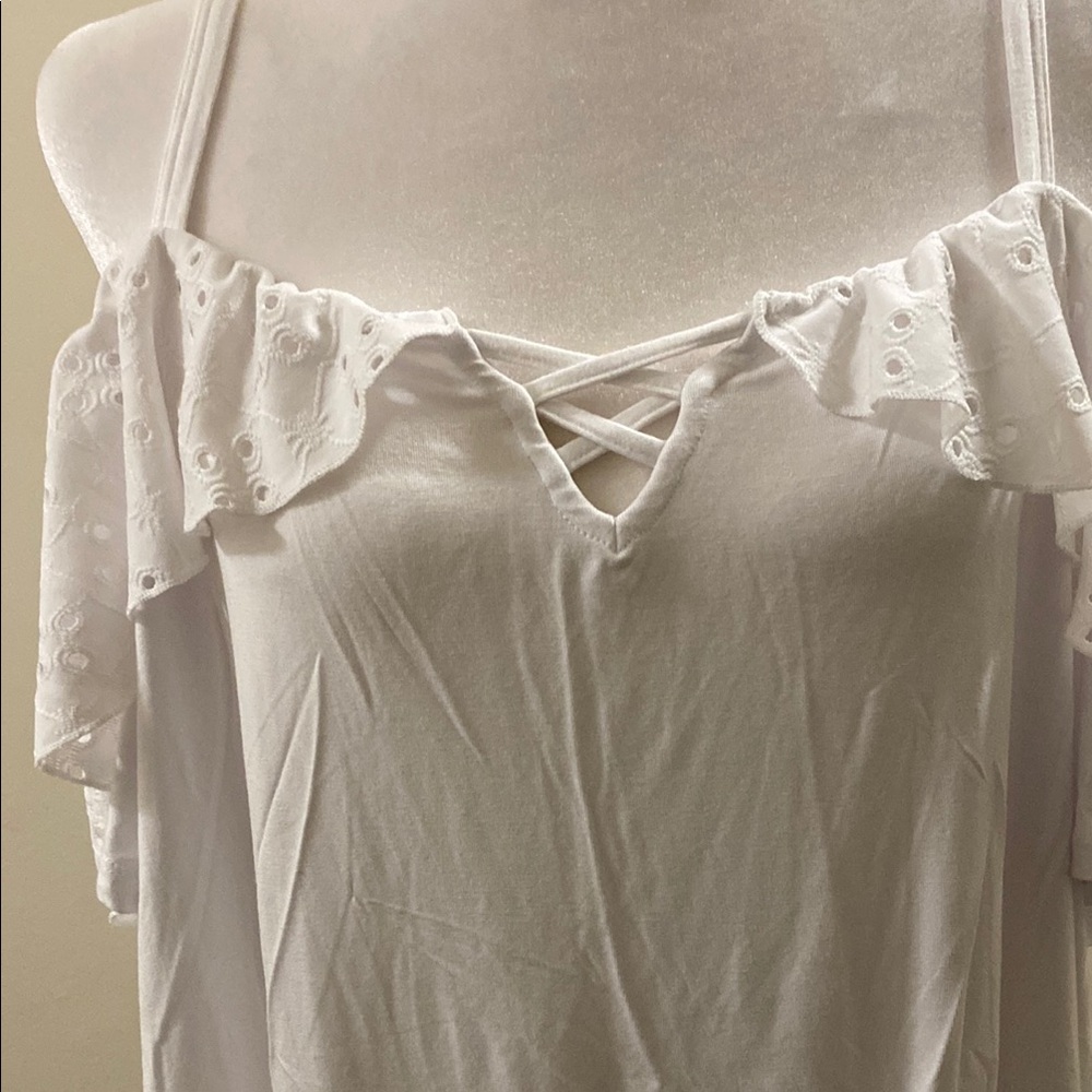 Torrid White Flutter Sleeve Ruffled Blouse - Picture 3 of 7